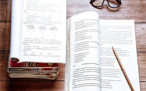 成人高考專升本醫(yī)學(xué)考試的科目？