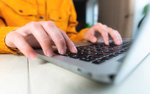 成人高考需要準(zhǔn)備什么文具和材料？注意事項(xiàng)有哪些？