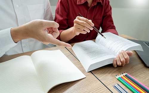 成人高考專升本的學(xué)歷要求有哪些？