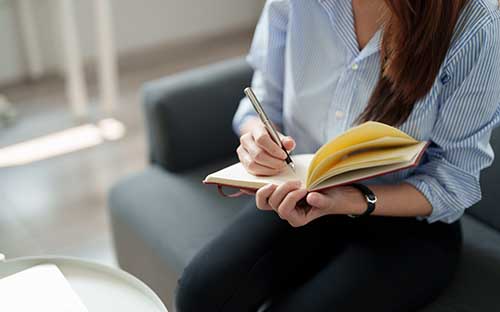 被錄取成人高考需要上學(xué)嘛？