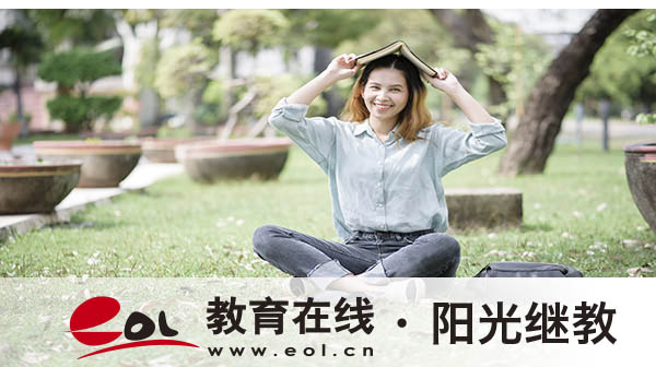 成人高考學(xué)費(fèi)有補(bǔ)貼政策嗎？報名要了解哪些信息？