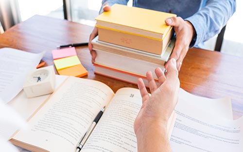 河南成人高考本科報(bào)名費(fèi)多少錢？錄取后可以換專業(yè)嗎？