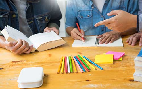 深圳成人高考考什么科目？多少分及格了？