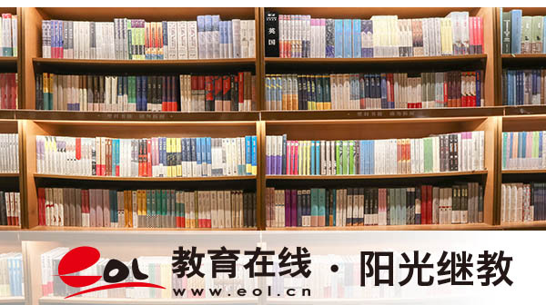 新疆喀什市成人高考準(zhǔn)考證多久打??？要注意什么？