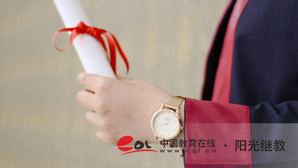 自考報(bào)名需要現(xiàn)場(chǎng)確認(rèn)嗎？錯(cuò)過(guò)現(xiàn)場(chǎng)確認(rèn)怎么辦？
