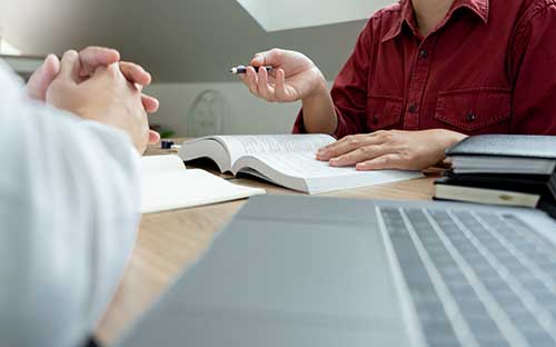 汕尾學(xué)歷提升哪個方式含金量高？報名自考繳費(fèi)需要注意哪些問題？