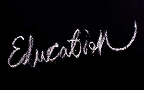 湖州成人高考怎么報(bào)名呀？要準(zhǔn)備什么材料？