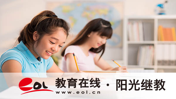 云南成人高考網(wǎng)上怎么報(bào)名？報(bào)名費(fèi)是多少錢？