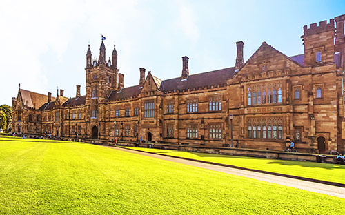 英國雅頓大學留學費用多少？英國留學條件