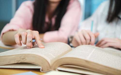 澳洲大學本科留學難嗎？澳大利亞本科留學條件是什么？
