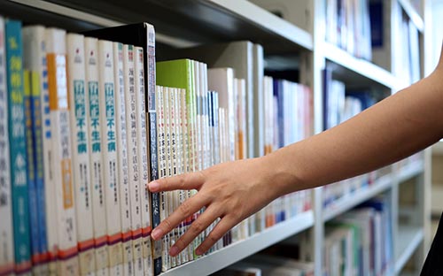 國際高中學(xué)費多少錢，怎么選擇適合自己的國際高中