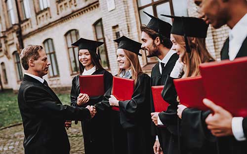 2025年秋季四川大學(xué)—俄羅斯伏爾加格勒國立醫(yī)科大學(xué)2+3/4項(xiàng)目招生簡章