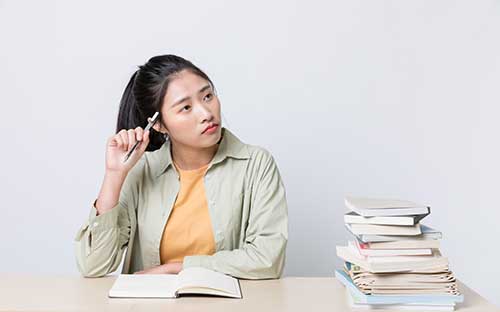 為什么說大學(xué)期間越早備考GMAT越好？