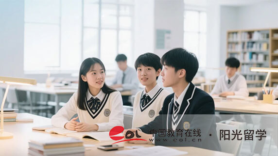 美國(guó)版畫(huà)專業(yè)本科留學(xué)費(fèi)用多少錢(qián) 美國(guó)版畫(huà)專業(yè)本科留學(xué)費(fèi)用多少錢(qián)