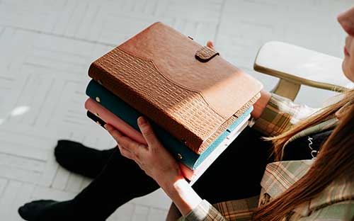 贛州自考報名學(xué)校如何選擇？怎么申請學(xué)位證書？